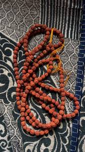 Perles en bois naturel 5 Mukhi en gros |   Forme ronde |   Couleur du bois naturel |   Perles de prière Mala en vrac pour bijoux spirituels, en boîte - Product Image 2