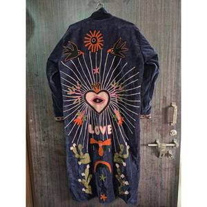 Veste longue en velours de style vintage Suzani, broderie florale faite à la main, veste ethnique bohème pour femmes - Product Image 4