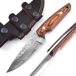 Couteau de survie professionnel à lame fixe en acier Damas forgé à la main, pour le camping, la chasse et le bushcraft, avec pointe tombante, idéal pour le dépecage (DIY) - Product Image 1