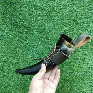 Corne à boire artisanale de luxe en corne de bœuf viking avec sangle en cuir à prix avantageux - Product Image 2