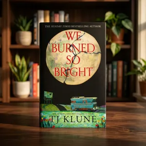 Nous sommes nés pour briller de TJ Klune - Livre de poche de fantasy contemporaine pour adultes, 176 pages - Product Image 3
