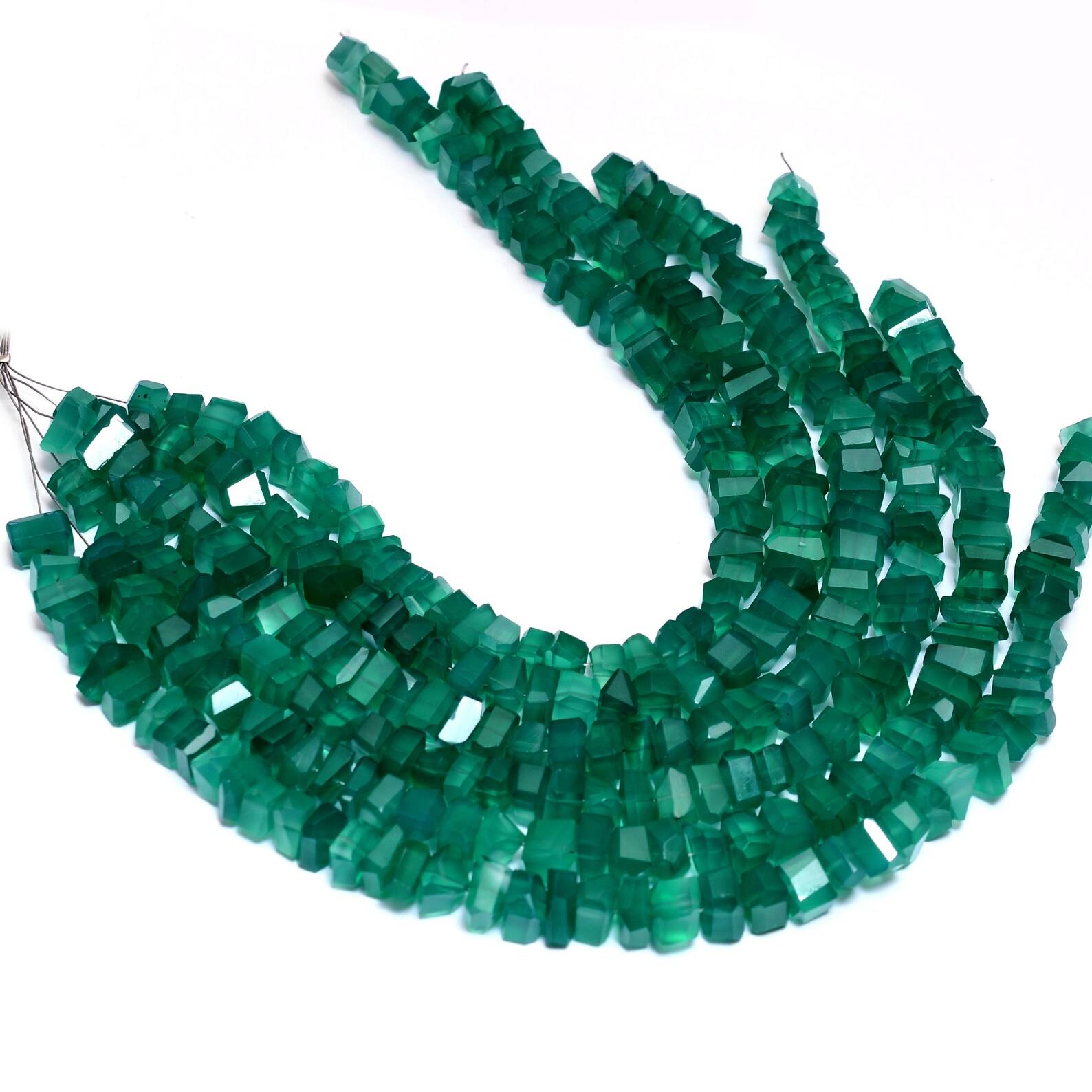 สีเขียว