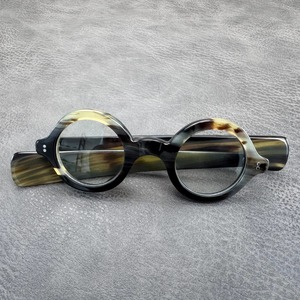 Gafas Redondas Ajustables Hechas a Mano con Montura de Cuerno, Estilo Artesanal Antiguo, Ecológicas, de Arte Moderno y Coleccionables - Product Image 4