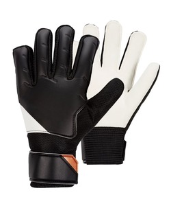 ถุงมือผู้รักษาประตูระดับพรีเมียม บุนวมป้องกัน ระบายอากาศได้ดี ไม่ลื่น เหมาะสำหรับการแข่งขันระดับมืออาชีพ การฝึกซ้อม และการใช้งานประจำวัน - Product Image 4