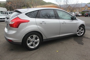 Ford Focus SE Hatchback 2014 - Product Image 2
