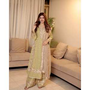 Ensemble haut et bas de soirée de créateur avec dupatta, taille XL - pour des tenues élégantes - Product Image 2