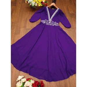 FANCY GEORGETTE BORDADO ENCAJE TRABAJO SOLO VESTIDO MORADO - Product Image 2