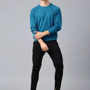 เสื้อสเวตเชิ้ตผู้ชายแบบเรียบง่าย ผ้าฟลีซ คอกลม ผลิตตามสั่ง ขายส่ง รับผลิตเสื้อผ้าแบรนด์ส่วนตัว ผู้ผลิตเสื้อผ้าจำนวนมาก ผู้จัดจำหน่ายเสื้อผ้าจากสหรัฐอเมริกาและยุโรป - Product Image 6