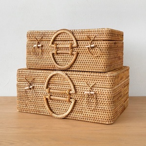 Conjunto de maletas de ratán trenzadas a mano, elegante maletín de estilo vintage, accesorio ideal para viajar. - Product Image 4