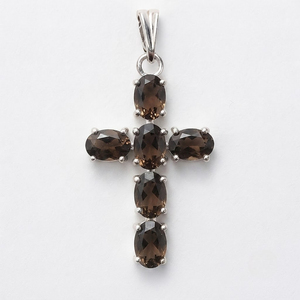 จี้รูปกางเขนควอตซ์สโมคกี้ธรรมชาติ 100% รุ่น 652 จาก Rhaya Jewels ชุบโรเดียม เงินสเตอร์ลิง ดีไซน์มินิมอล สำหรับทุกเพศ - Product Image 3