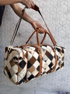 กระเป๋าเดินทางหนังวัวแท้ลายตาราง ดีไซน์ทำมือสุดฮิต กระเป๋าเดินทางอเนกประสงค์ขนาดใหญ่สำหรับทุกเพศ - Product Image 2