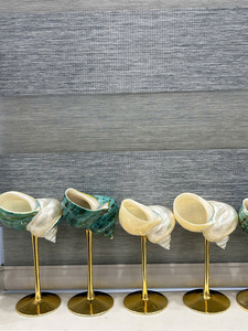 Vaso de Vidrio con Diseño de Conchas Marinas Sostenible para Consumidores Ecológicos y Distribuidores Globales Especializados en Artículos para la Vida Costera - Product Image 2