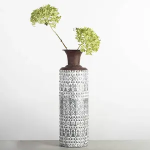 Fabricante y Proveedor de Floreros Decorativos OEM, Producción de Floreros de Gran Volumen, Exportación de Floreros al Mercado, Zahid Exports - Product Image 1