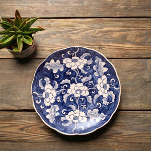 Platos de Cerámica Hechos a Mano de Primera Calidad. Diseños de Naturaleza Pintados a Mano para Decoración del Hogar, Regalos de Boda, Arte - Product Image 3