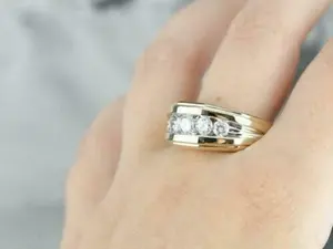 Bague de mariage vintage pour homme en moissanite, 5 pierres rondes, argent sterling 925 plaqué or jaune, TISHYA DIAMOND - Product Image 3