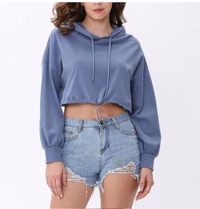 Sudadera con capucha corta para mujer, personalizada al por mayor con logo, de forro polar suave, estilo oversize, con cordón ajustable - Product Image 1