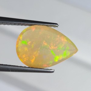 Ópalo Welo natural sólido en forma de pera, brillante, tridimensional, multicolor, gema suelta, ópalo de fuego para la fabricación de joyas al por mayor. - Product Image 2