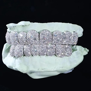 Meilleur prix pour Grillz dentaire personnalisé en argent 925, style Hip Hop, serti de moissanite, certifié IGI, plaqué argent - Product Image 3
