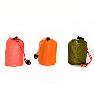 Saco <span class=keywords><strong>de</strong></span> Dormir <span class=keywords><strong>de</strong></span> Emergencia - Dispositivos <span class=keywords><strong>de</strong></span> Primeros Auxilios, Uso <span class=keywords><strong>Manual</strong></span> como Manta Espacial para <span class=keywords><strong>Supervivencia</strong></span> al Aire Libre - Product Image 4