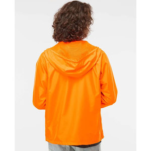 Chaqueta Deportiva Impermeable Ligera con Capucha y Cierre Completo de Independent Trading Co, Color Naranja - Product Image 4
