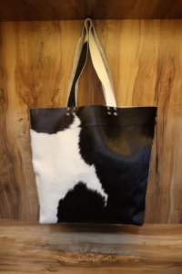 กระเป๋าโท้ทหนังวัวแท้ขนฟู ขนาดใหญ่ ดีไซน์เก๋สไตล์โบโฮ กระเป๋าสะพายไหล่สำหรับผู้หญิง กระเป๋าช้อปปิ้งหนังวัวสุดชิค คอลเลคชั่น - Product Image 4