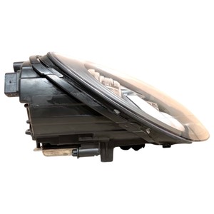 ไฟหน้าซีนอนขวาของรถ Porsche Cayenne 92A มือสอง ของแท้ รุ่น 7P5941032BA - Product Image 3