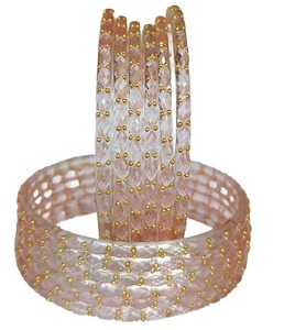 Bracelets en verre brillant effet goutte de pluie très demandés pour femmes, ensemble de bijoux traditionnels élégants pour mariages, fêtes et festivals, en vente - Product Image 4