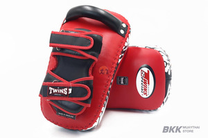 Durable Martial Arts Training Pad for Boxing Muay Thai MMA Kick Practice Target Shield with Secure Grip Handles - Product Image 2
