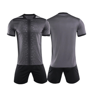 Ropa de entrenamiento transpirable y ligera para equipos, conjunto de camiseta de fútbol personalizada, uniforme deportivo de fútbol de poliéster de manga corta - Product Image 1