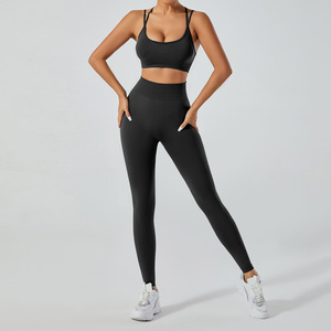 Conjunto de Yoga para Mujer, Leggings de Cintura Alta y Sujetador Deportivo con Tirantes Cruzados, Ropa de Gimnasio para Fitness, Pilates, Entrenamiento y Running - Product Image 2