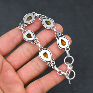 Pulsera de Plata de Ley 925 Hecha a Mano con Baño de Rodio, Cadena Ajustable y Citrino Amarillo Facetado, Eslabones Finos para Mujer, Ideal para Bodas - Product Image 3