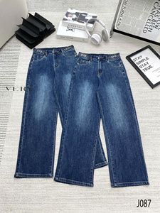 Haute qualité femmes respirant rétro coupe ample jambe large Baggy lavé Denim jean Simple solide haut-tissé pour le printemps en gros - Product Image 4