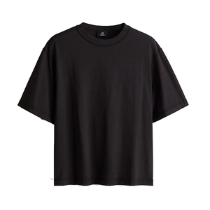 เสื้อยืดผู้ชายผ้าโพลีเอสเตอร์/คอตตอนผสมเนื้อหนักพิเศษ 300gsm ทรงโอเวอร์ไซส์ ไหล่ตก คอกลม ทรงบ็อกซี่ ระบายอากาศได้ดี - Product Image 1