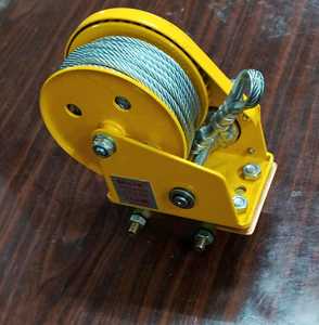 Treuil manuel compact avec mécanisme de frein fiable pour un positionnement et un contrôle sécurisés du chargement - Product Image 6