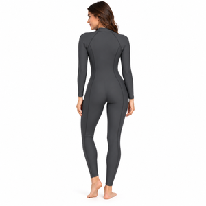 Descubre un look fresco para nadar con un traje de baño de cuerpo completo para mujer, diseñado para un uso cómodo, movimiento suave y práctico. - Product Image 2