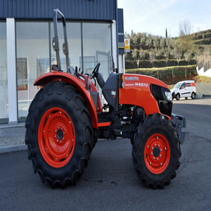 Tracteur à chenilles Kubota M4072 4x4 pour l'agriculture et la ferme, mini tracteur à chenilles 4x4 avec moteur neuf, état neuf/d'occasion - Product Image 4
