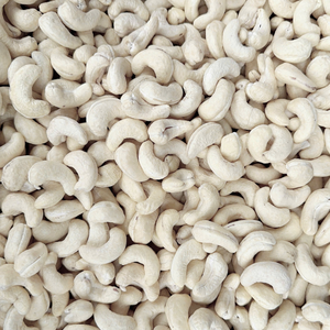 Hot Sale Raw Edible Cashew Nuts SANTIGO Private Label Packaging Available - Product Image 1