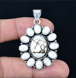Pendentif fleur en pierre précieuse naturelle, collier floral, bijoux plaqués argent 925, bijoux pour femmes - Product Image 1