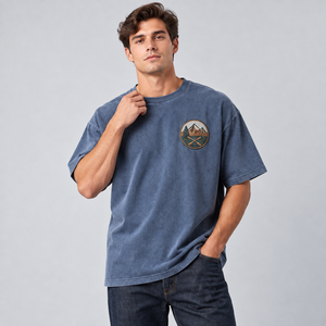 Camiseta de Algodón Azul para Hombre, Manga Corta, Cuello Redondo, Corte Regular Informal, Logotipo con Estampado de Montaña en la Parte Delantera, Transpirable, Anti-Pilling, Anti-Arrugas - Product Image 2