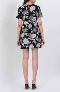 Robe Courte Femme en Coton Noir à Motifs Floraux, Qualité Export, Écologique, Col en V, Coupe Slim, Ligne A, Tendance, Légère et Fluide pour l'Été - Product Image 4