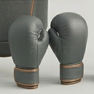 Ensemble de Taekwondo - Équipement d'entraînement en cuir pour arts martiaux, léger et confortable, personnalisable pour des séances de pratique sécurisées - Product Image 5