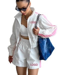 Ensemble veste et short coupe-vent personnalisés Veste et short coupe-vent personnalisés Survêtements coupe-vent en nylon pour femmes - Product Image 5