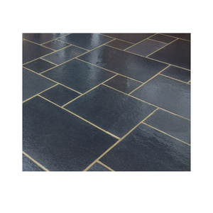 Dalles de revêtement mural extérieur en pierre calcaire noire Kota finies sur mesure, pavés et carreaux de sol pour villa, usage intérieur et extérieur - Product Image 1