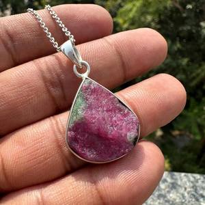 Colgante de Lágrima de Zoisita Rubí Natural Genuina, Collar de Plata de Ley 925, Gema Natural Hecha a Mano, Joyería Clásica Premium para Fiesta - Product Image 4