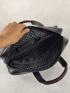 Bolso Mensajero Clásico de Cuero Genuino Pritam & Co con Cierre de Asa, Ecológico, Portátil, para Viajes de Negocios y Trabajo, para Hombre - Product Image 4