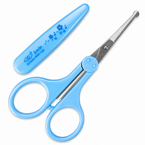 Tijeras para Uñas de Bebé Smile con Tapa, Punta Redonda, Hoja de Acero Inoxidable, Mango de Plástico Verde, Cortacutículas con Orificio Redondo - Product Image 3