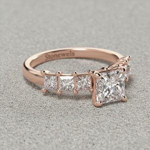 Anillo de Compromiso con Diamante Cultivado en Laboratorio Stonewels, Corte Princesa, Piedras Laterales, Oro Rosa de 14K, Anillo de Novia de Lujo con Certificado - Product Image 3