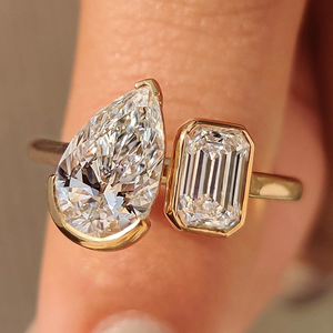 Exquisito Anillo de Compromiso para Mujer con Diamante Esmeralda Corte Pera, Engastado en Bisel, Diamante Cultivado en Laboratorio, Oro de 14K, Inspirado en la Naturaleza, para Boda o Fiesta - Product Image 1