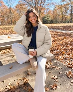 Blouson court matelassé de haute qualité pour femme, col montant, chaud pour l'hiver, coupe oversize, décontracté, manteau d'extérieur pour femme, OEM - Product Image 3