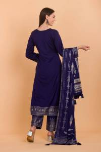 Conjunto de Kurti Floral de Algodón Tejido para Mujer con Pantalón y Dupatta – Atuendo de Calidad de Exportación - Product Image 2